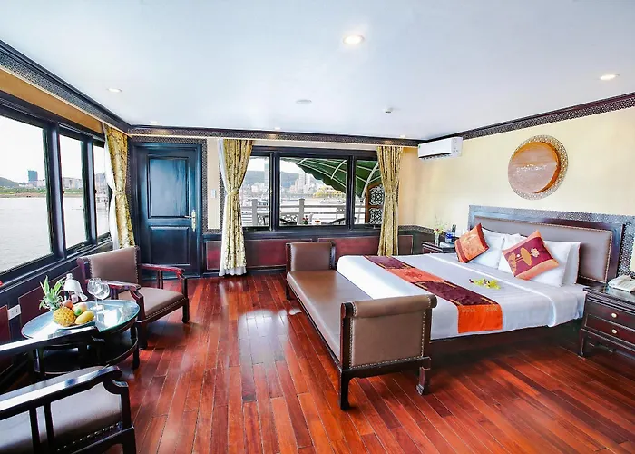 Summer Light Legend Cruise Botel Hạ Long